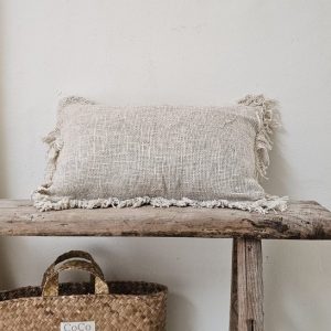 Coco Homeliving Linnen kussen met franjes ecru 30x50cm